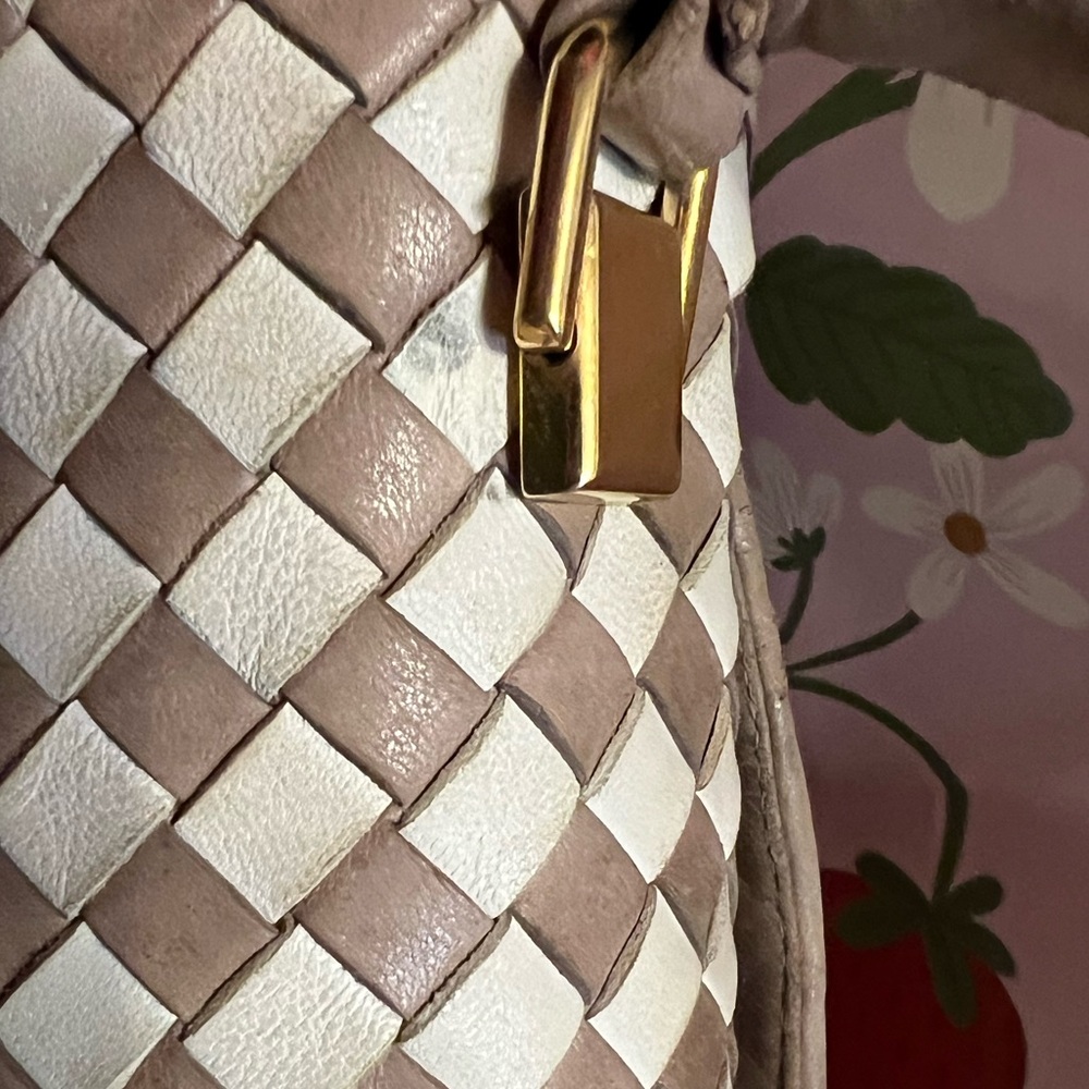 Vintage Bally Leather Kelly bag (callouts in photos) please look before purchase - Picture 8 of 15